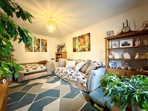 Living Room- click for photo gallery